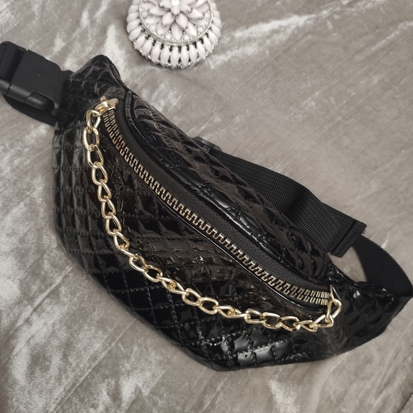 gold chain fanny pack
